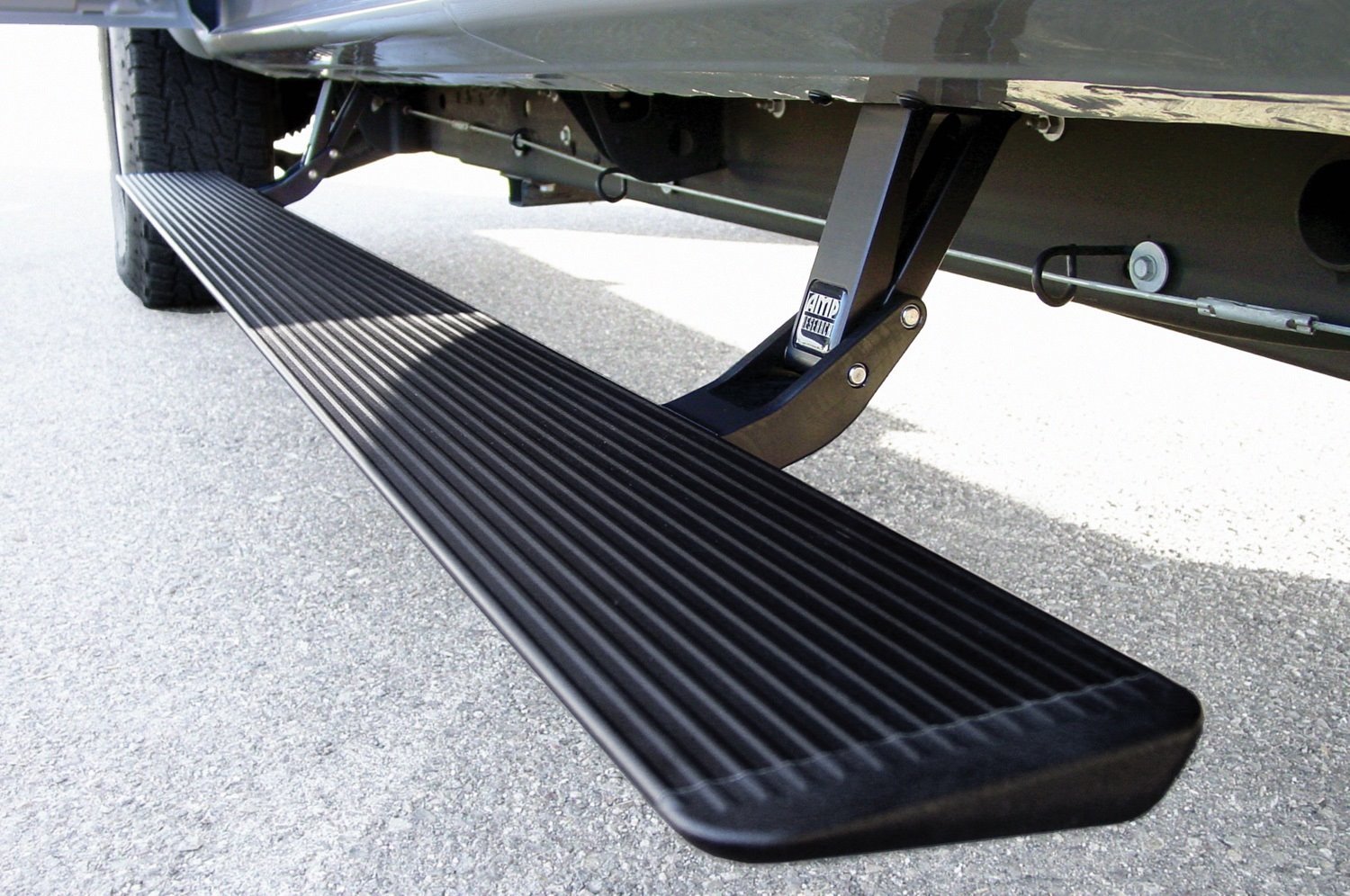 75113-01A PowerStep Automatic Running Boards, 1999-2006 GM Silverado/Sierra 1500/2500/3500, Extended/Crew Cab