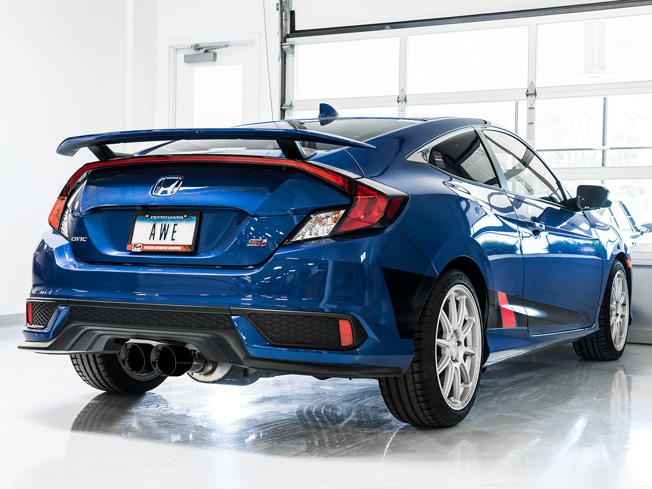 AWE Touring Edition Exhaust for 10th Gen Civic Si Coupe / Sedan (includes Front Pipe) - Dual Diamond Black Tips
