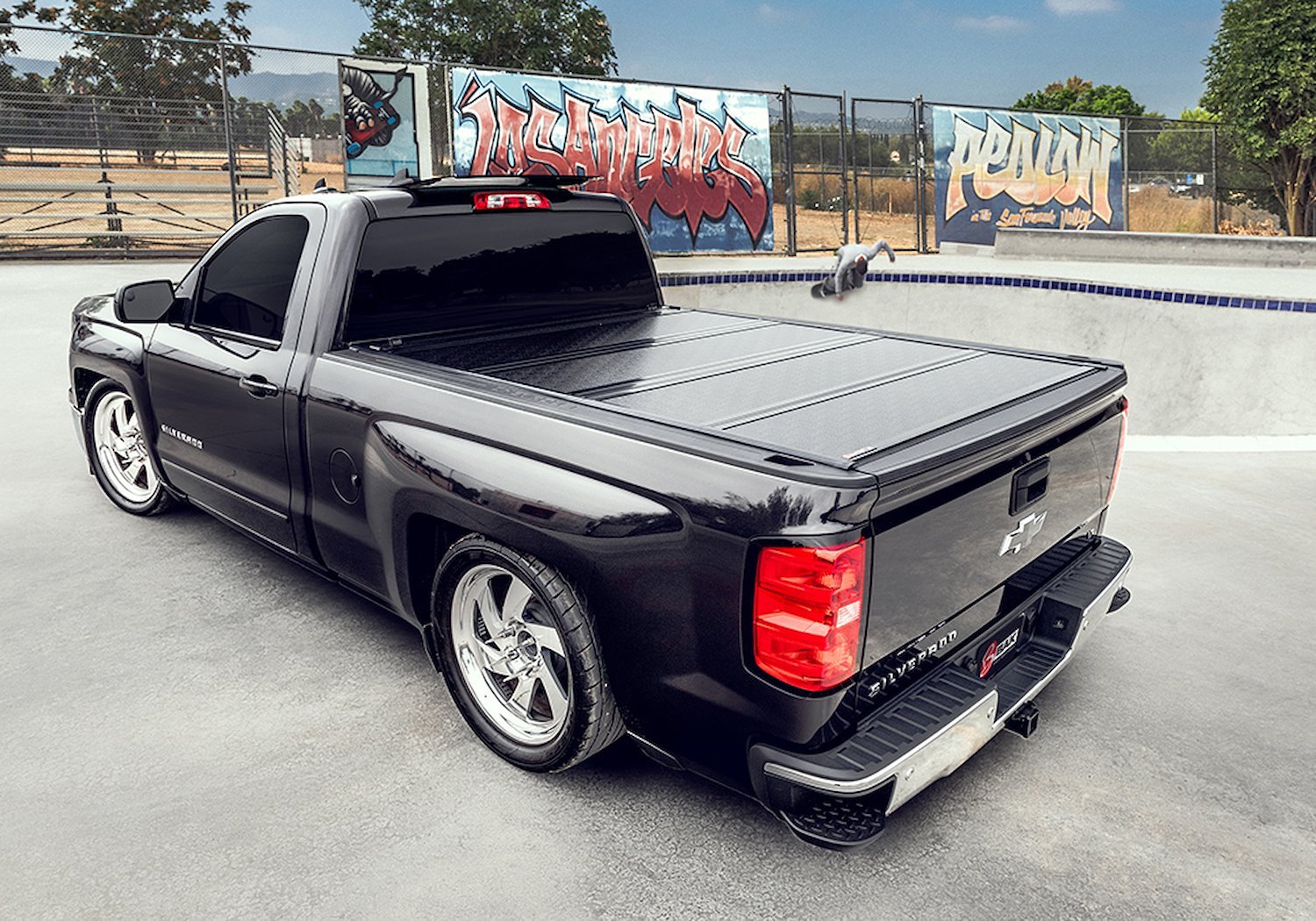 BAKFlip G2 Tonneau Cover Fits Select GM Silverado, Sierra (New Body Style), Bed Length: 5.10 ft.