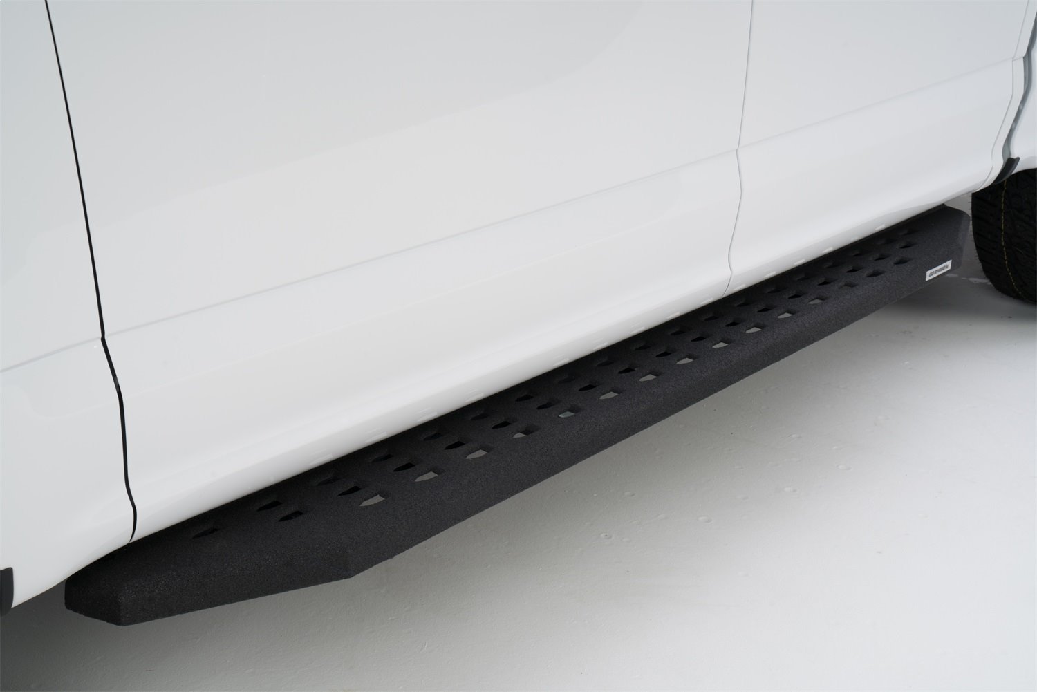 RB20 Running boards for 2015-2017 Dodge Ram 1500