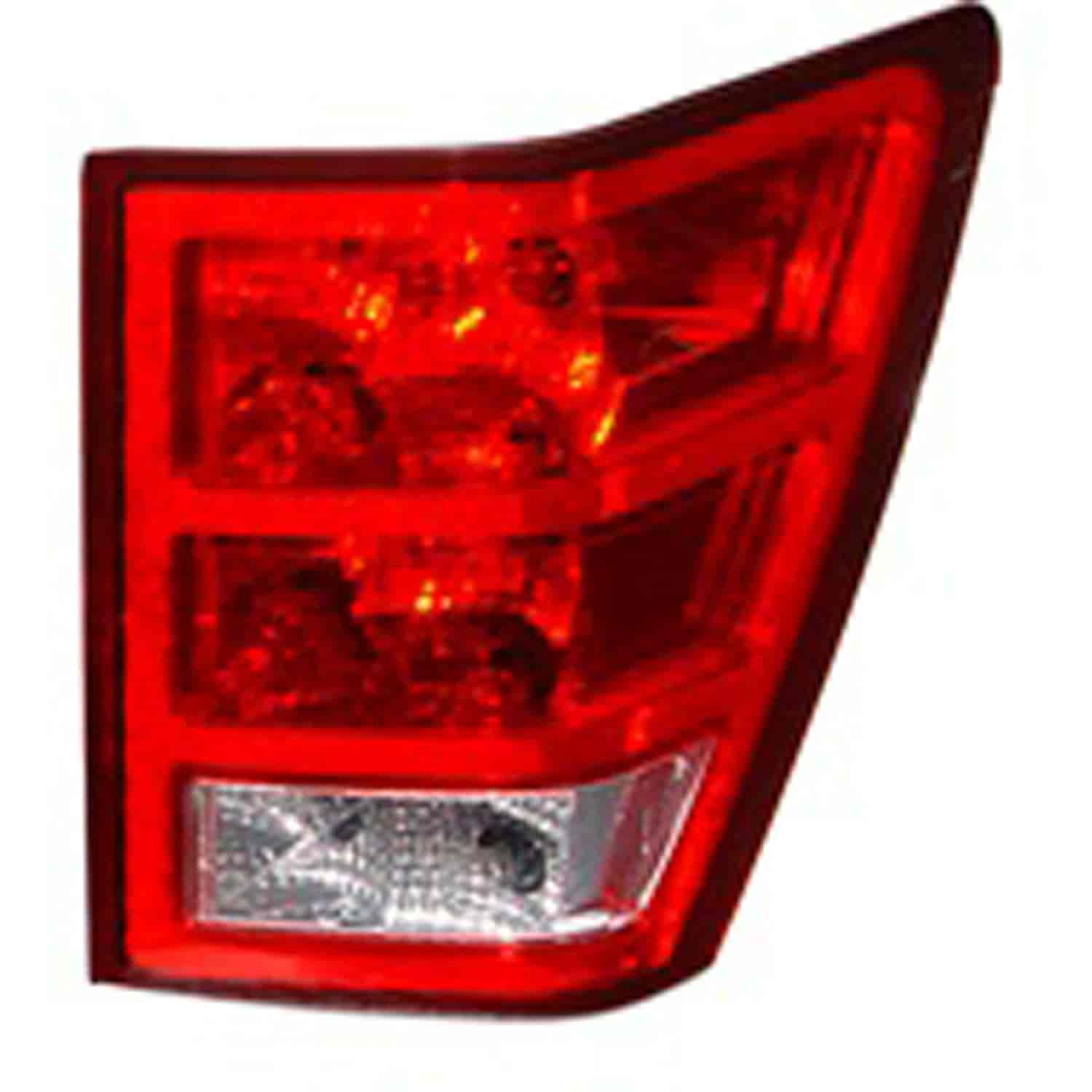 Replacement tail light assembly from Omix-ADA, Fits right side of 07-10 Jeep Grand Cherokee WK