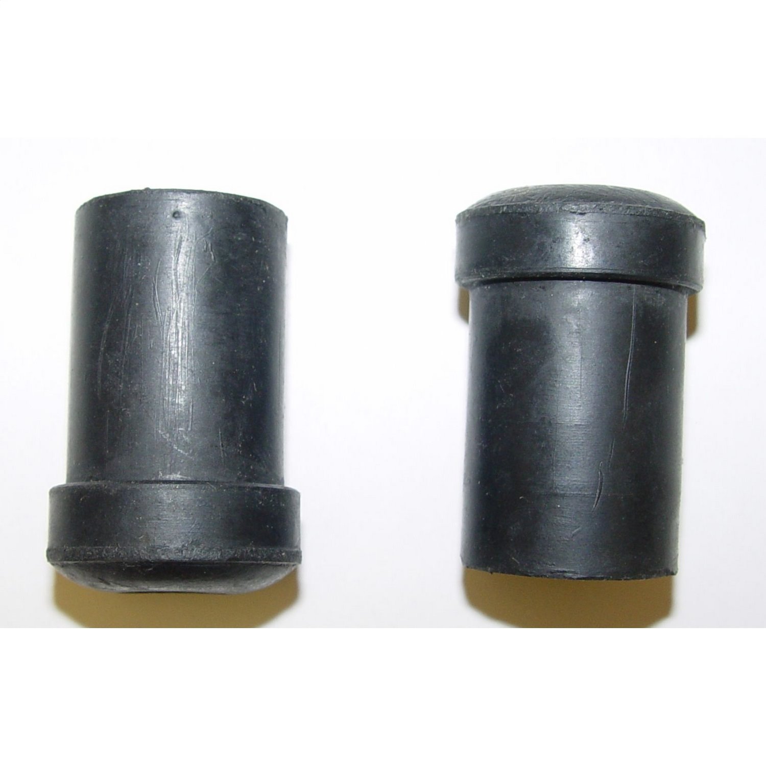 This rear leaf spring shackle bushing from Omix-ADA fits76-86 Jeep CJs. Sold individually. Two needed per shackle eye.