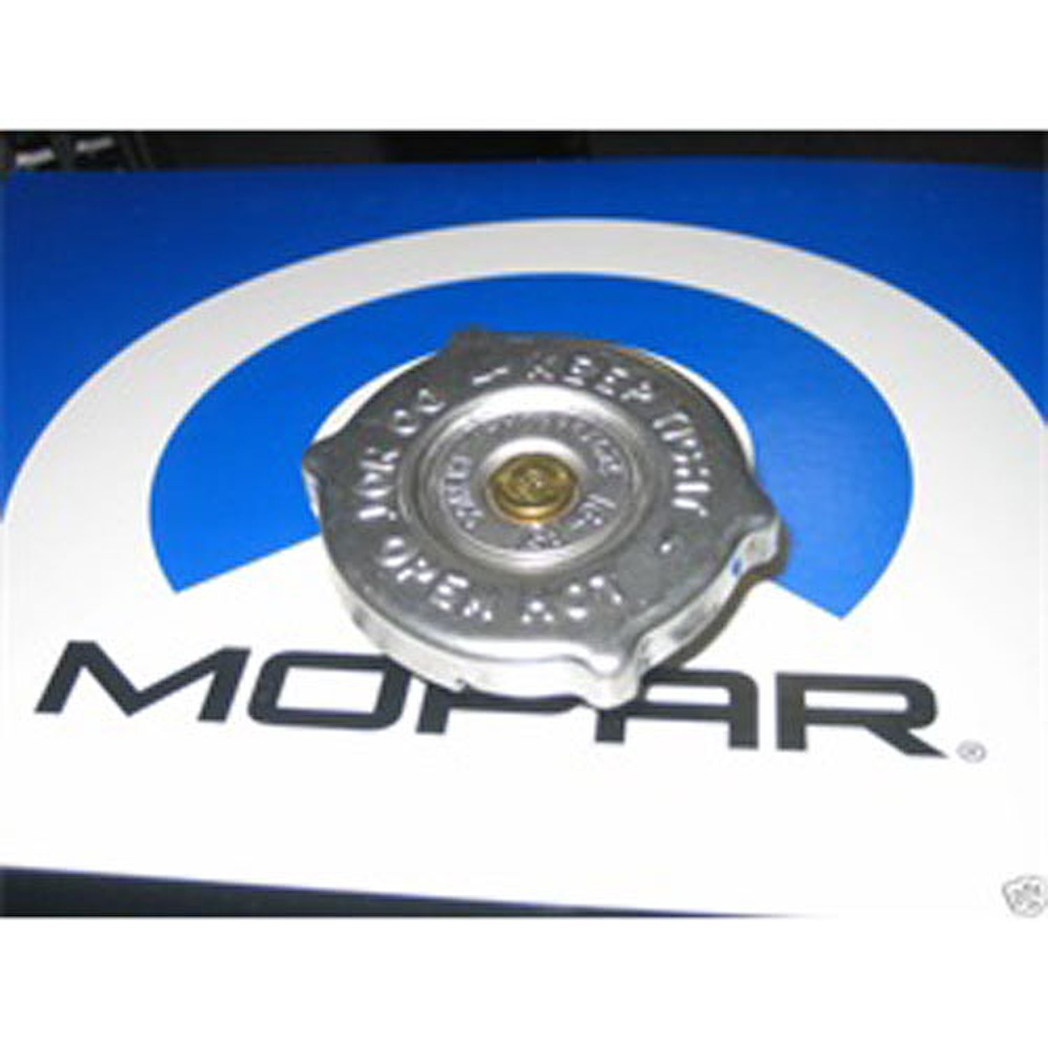 This MOPAR 16 lb radiator cap fits 76-86 CJ 94-95 YJ Wranglers 81-91 SJ models 91-00 XJ Cherokee 2.5