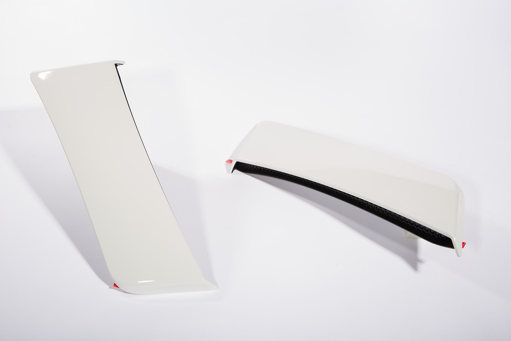 2015-Up Mustang ROUSH Quarter Panel Side Scoops - Oxford White YZ