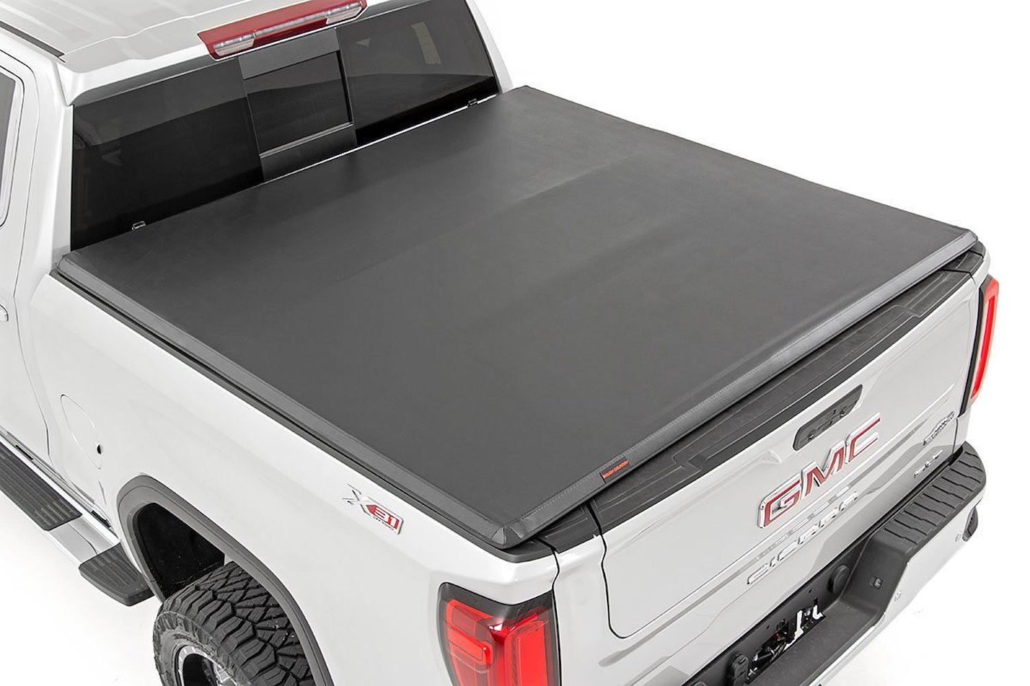 RC44308650 GM Soft Tri-Fold Bed Cover for 2019-2020 1500 PU w/ 6' 6" Bed, w/o Cargo Management