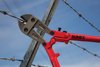 18" STEEL BOLT CUTTER - image 3