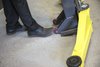 M6K Portable Two-Post Garage Lift - image 4