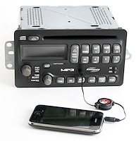 Replacement Radio w/Auxiliary Input for 2004-2005 Pontiac Grand Am/Sunfire