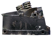 2CK2 Remanufactured Cylinder Head for 1996-2000 Chevy/GMC Truck, SUV, & Van with 454ci/7.4L V8