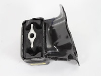 BRACKET ENGINE MOUNTING