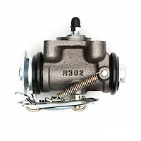 Brake Wheel Cylinder, 2001-2010 UD, Position: Rear