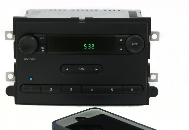 638-03866-BT AM/FM Radio 2012-2013 Ford-E-150 Van-E-250 Van-E-350 Van-Transit Connect