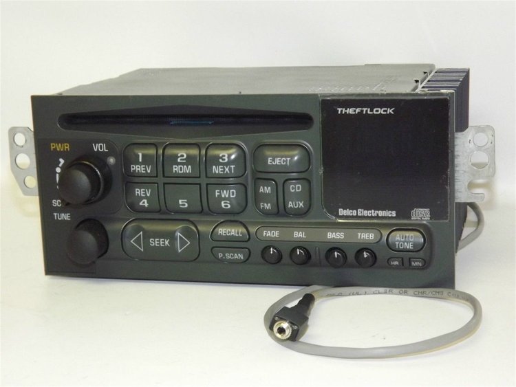 Replacement Radio w/Auxiliary Input for 1995-2002 Chevy Car/S10