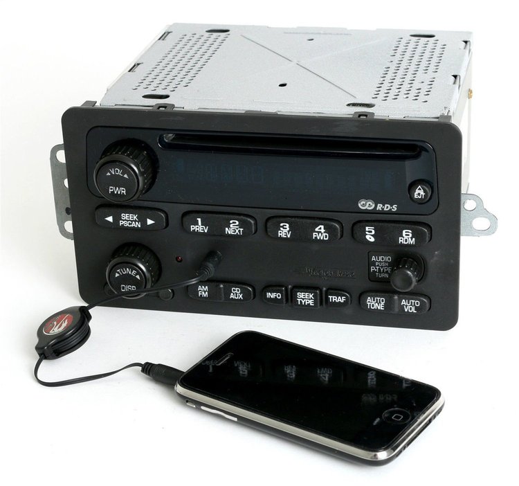 Replacement Radio w/Auxiliary Input for 2000-2005 Chevy Car