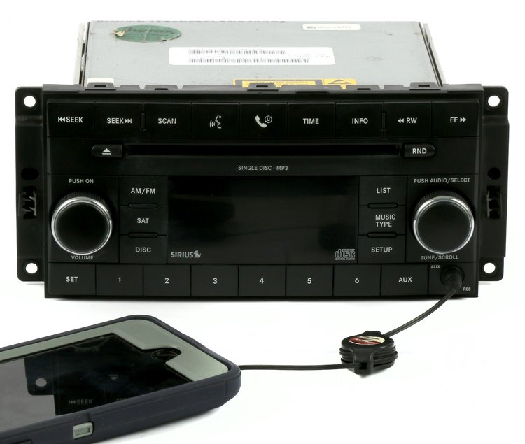 Replacement Radio w/Satellite & Aux Input for 2008 Chrysler Town & Country, Jeep Liberty Wrangler, Dodge Caravan