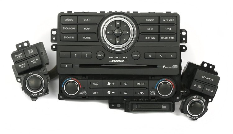 638-50869-NOA Radio And Climate Control Panel