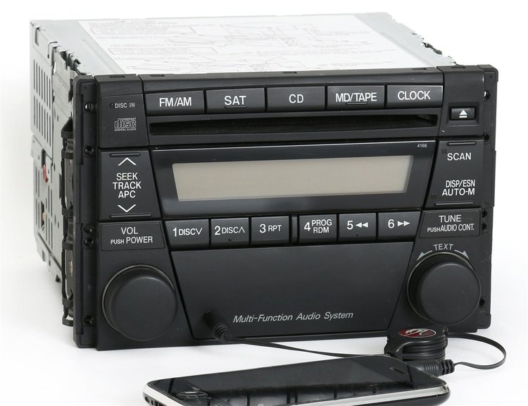 Replacement Radio w/Auxiliary Input for 2005-2006 Mazda Tribute