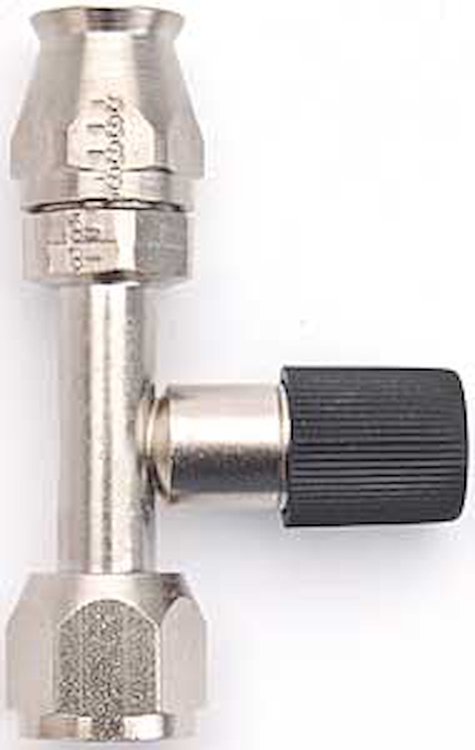 A/C Fitting With Chargeport -8AN