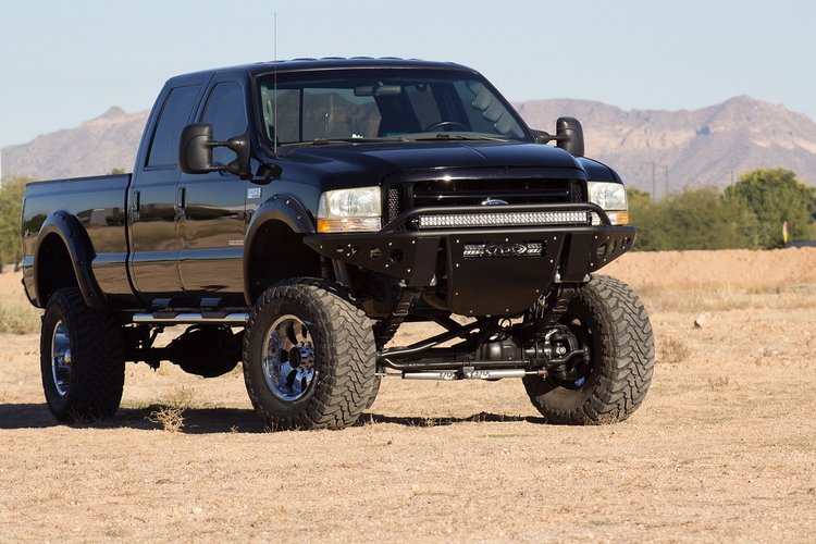 1999-07 Ford F-250/350 Standard Front Bumper with Stealth Panels and 40 light bar mounts in Hammer Black with Satin Black panels