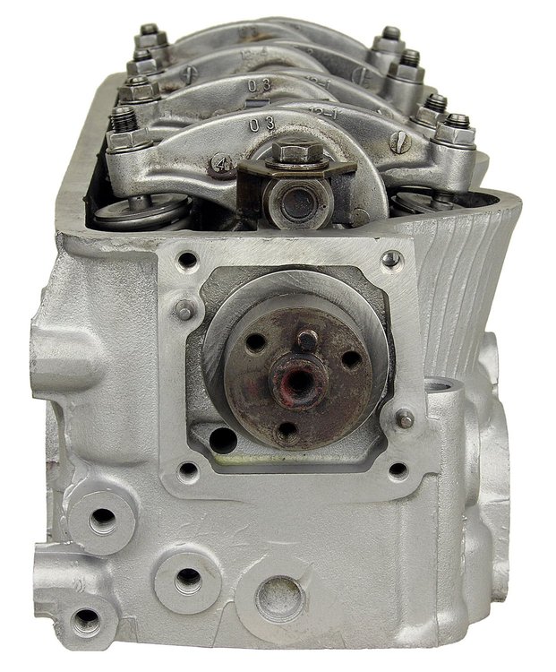 Remanufactured Cylinder Head for 1986-1988 Nissan with 1.6L L4 E16