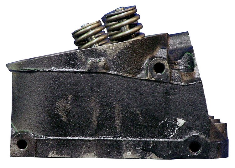 2CK2 Remanufactured Cylinder Head for 1996-2000 Chevy/GMC Truck, SUV, & Van with 454ci/7.4L V8