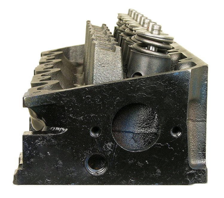 Remanufactured Cylinder Head for 1986-1991 Ford/Mercury with 2.5L L4