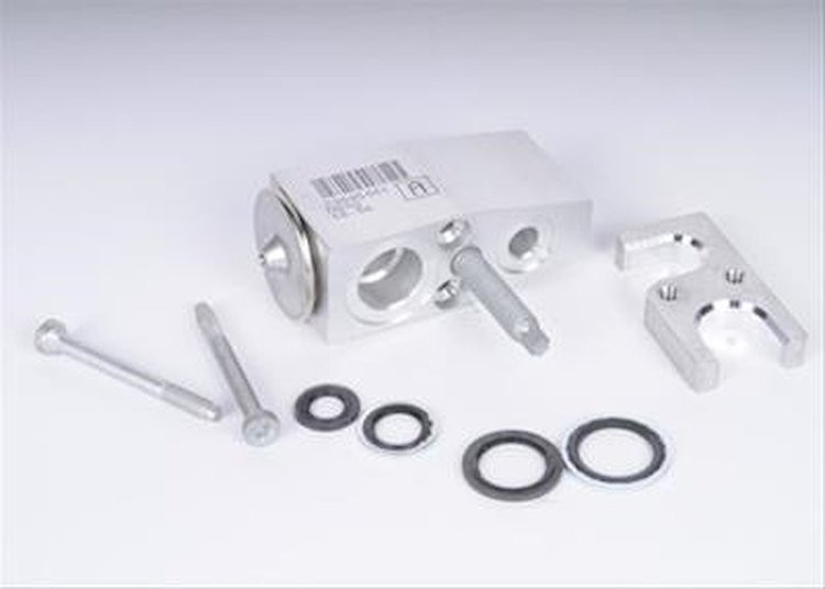 VALVE KIT A/C EVPR THERMA