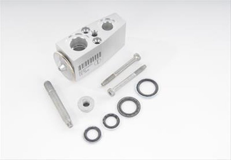 VALVE ASM A/C EVPR THERMA