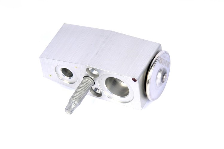 VALVE KIT A/C EVPR THERMA