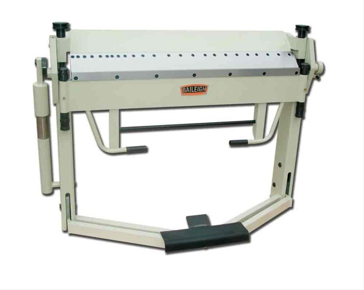 Manual 12ga x 40 Foot Clamp Box and Pan Brak