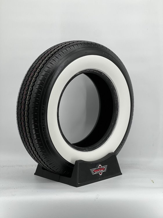 20705AP275 Auburn Premium All-Season Radial Tire 205/70R15 [Whitewall Sidewall]