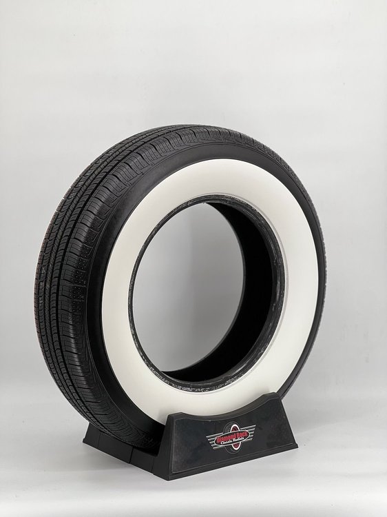 20755NX300 Diamond Back I All-Season Radial Tire 205/75R15 [Whitewall Sidewall]