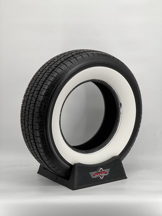 22705BG250 Diamond Back III All-Season Radial Tire 225/70R15 [Whitewall Sidewall]