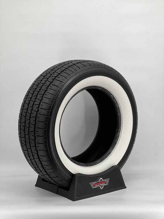 23705BG324 Diamond Back III All-Season Radial Tire 235/70R15 [Whitewall Sidewall]