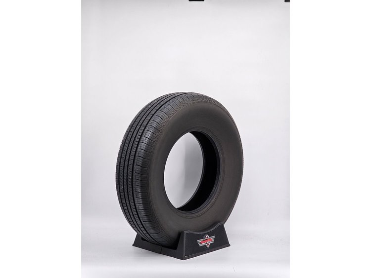 23755NXSM Diamond Back I All-Season Radial Tire 235/75R15 [Smoothie Sidewall]