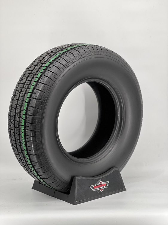 25705BGSM Diamond Back III All-Season Radial Tire 255/70R15 [Smoothie Sidewall]