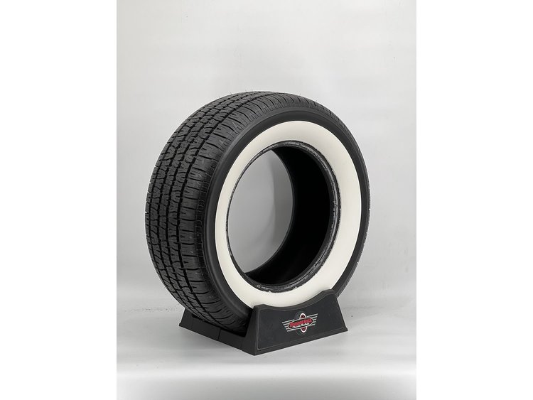 25705DBG300 Diamond Back III All-Season Radial Tire 255/70R15 [Whitewall Sidewall]