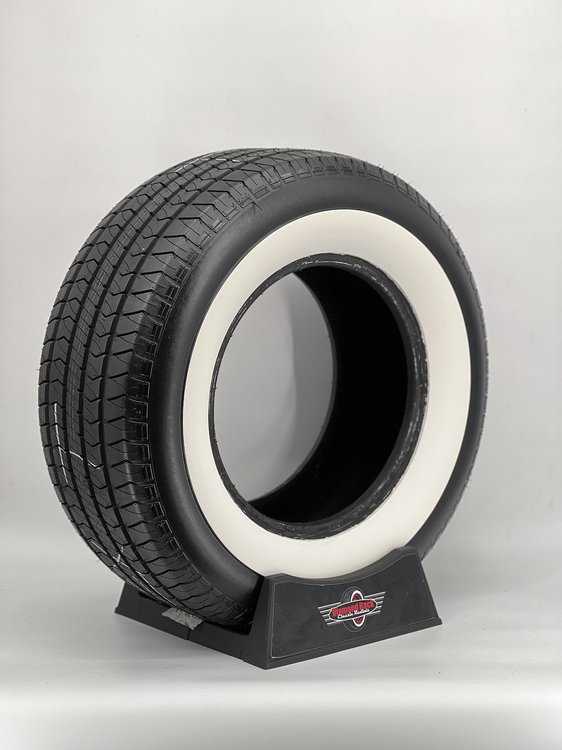 29505SS250 Diamond Back SS All-Season Radial Tire 295/50R15 [Whitewall Sidewall]