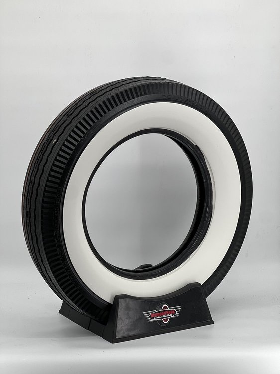 600R16AD325 Auburn Deluxe All-Season Radial Tire 600R16 [Whitewall Sidewall]