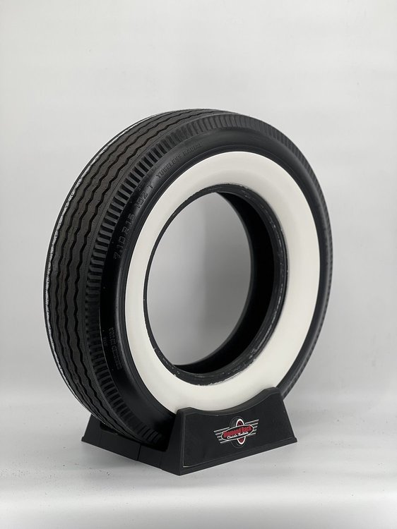 710R15AD300 Auburn Deluxe All-Season Radial Tire 710R15 [Whitewall Sidewall]
