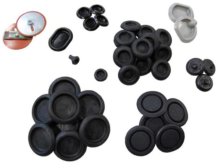 70 Barracuda Body Plug Kit w/2 Shock mount plugs