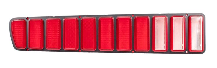 X951-2673-1L Taillight Lens w/o Silver Trim LH 73-74 Charger