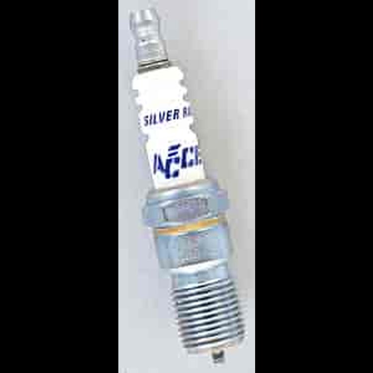 Silver Tip Spark Plugs GM LS1 & Ford 2/4V 4.6/5.4L 1 Step Colder than Stock