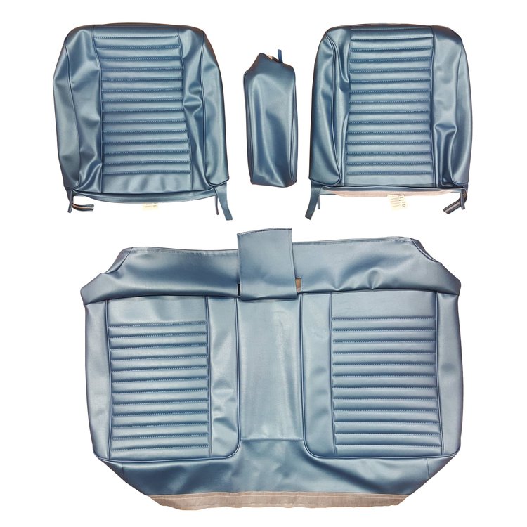 AA69CBS0030338 69 BARRACUDA SPLIT BENCH W/CAR BRITE BLUE