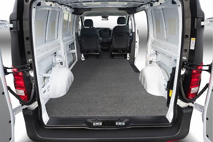 VRMM16 VANRUG 15+ Mercedes Metris w/ 126" Wheelbase