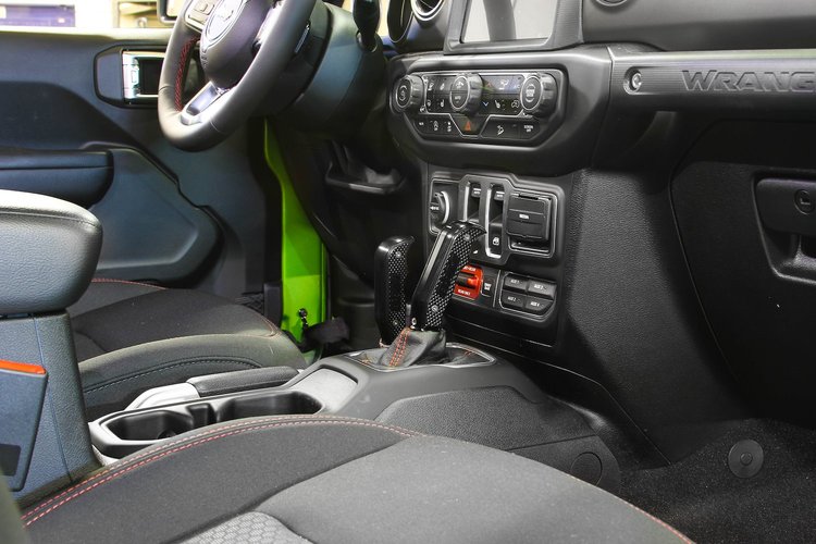 Magnum Grip Automatic Shift Handle Kit 2018-2019 Jeep Wrangler JL