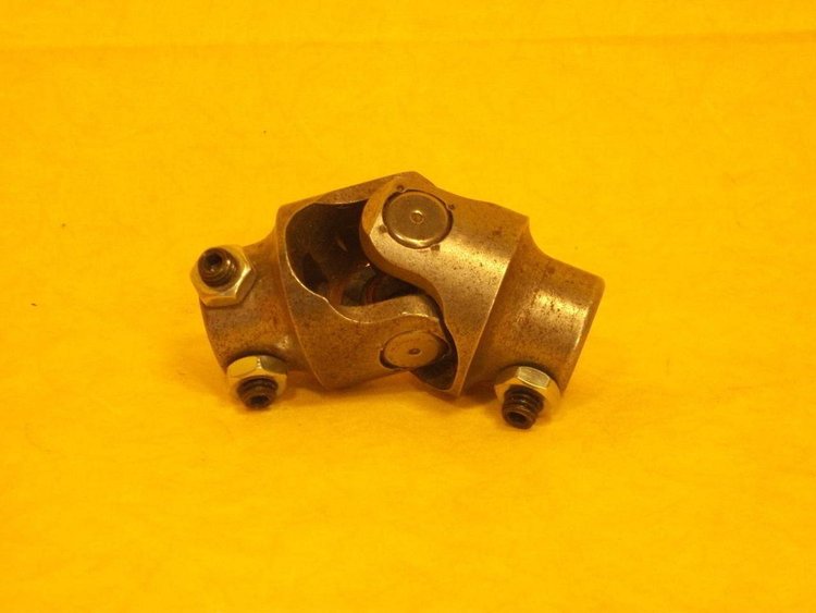 AU-0030M Steering U-Joint 1 in. DD x 3/4 in. DD