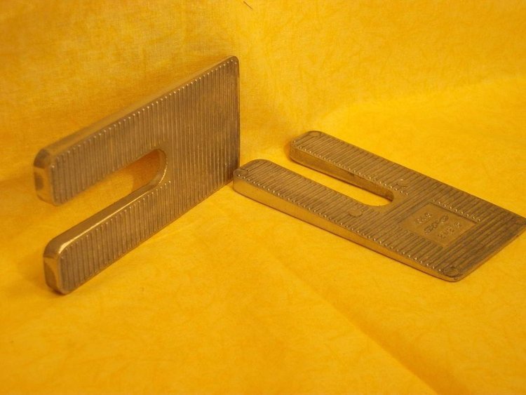 AU-2062B Leaf Spring Wedges 2 degrees