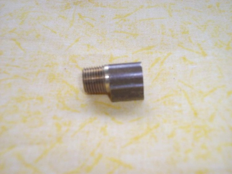 AU-2707B Brake Fitting Male 90 degree 1/8 in. x 3/16 in. brake