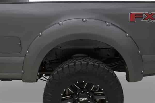 FENDER FLARES BW